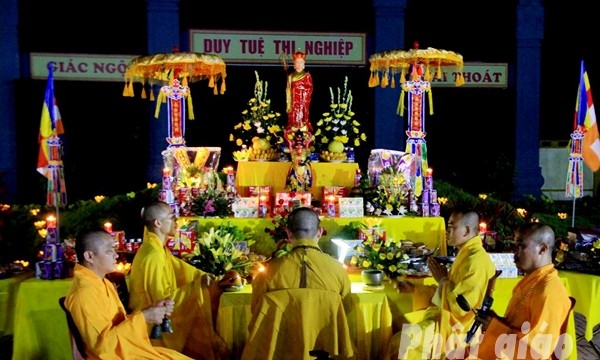 Hà Tĩnh: Lễ cầu siêu tri ân tại Trung tâm Văn hóa PG tỉnh