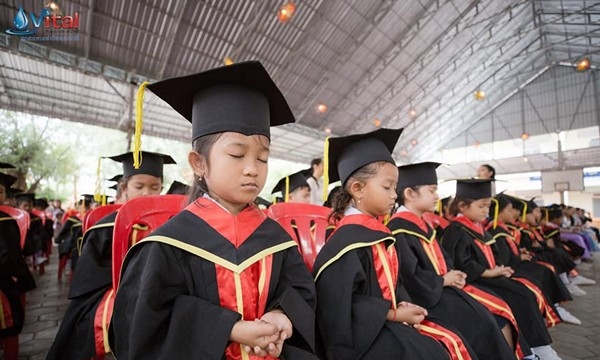 Campuchia: Trường Wat Bo nổi tiếng vì áp dụng giáo dục đạo đức Phật giáo