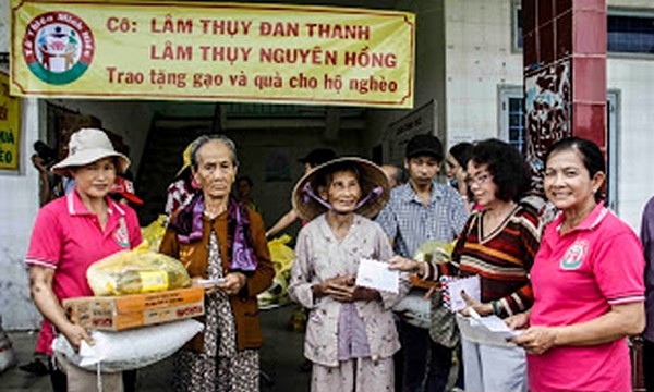 Kiên Giang: Trao 150 phần quà đến với người nghèo