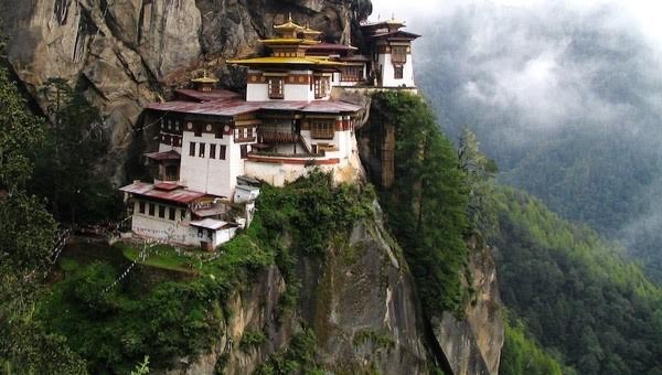 Bhutan: Phật giáo tham gia cải thiện môi trường