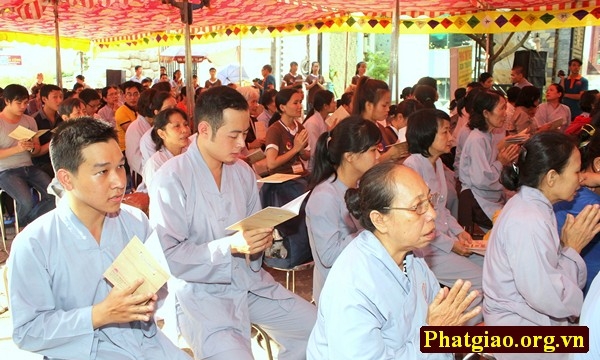Tp.HCM: TT.Thích Chân Quang thuyết giảng tại chùa Phước Huế