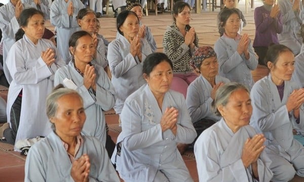 Thái Bình: Hơn 100 phật tử dự lễ Quy y Tam bảo