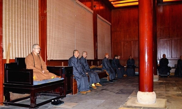 Trung Quốc: Thiền thất tại Pháp Vũ Thiền Tự Phổ Đà sơn tỉnh Chiết Giang