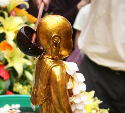 Nguồn gốc lễ Phật Đản và những nghi thức nên làm
