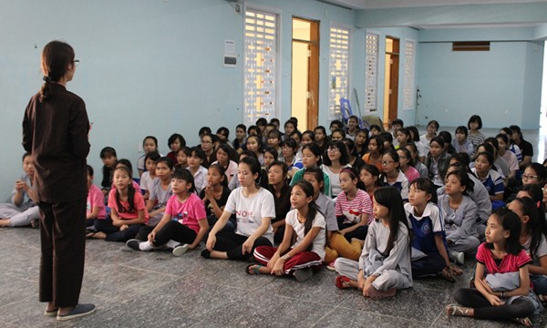 Đà Nẵng: Ủng hộ tài chánh cho Khóa hè 2016 tại chùa Quán Thế Âm