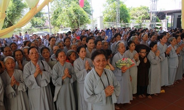 Thái Bình: Pháp hội cúng dường trai tăng tại chùa Từ Xuyên 