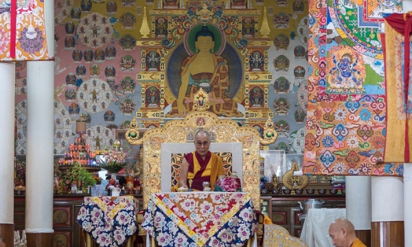 Hình ảnh Phật đản tại tu viện Tsuglagkhang, Ấn Độ