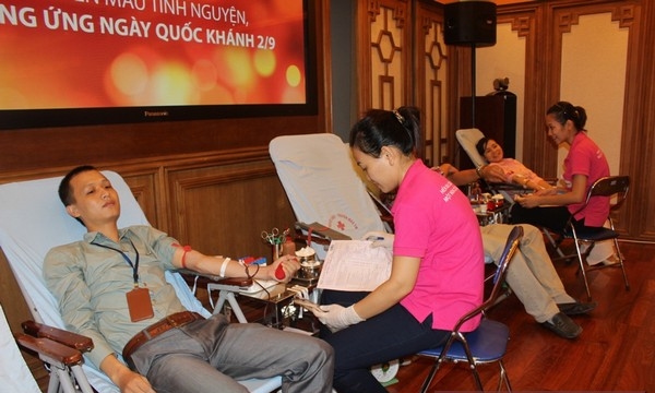 Hà Nội: Cán bộ, nhân viên, phật tử Công ty AVG hiến máu nhân đạo nhân dịp Quốc khánh