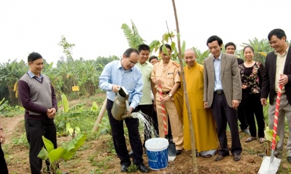 Thắm tình đạo vị hình ảnh Phó Thủ tướng Nguyễn Thiện Nhân thăm chùa Hoa Lâm Tam Bảo