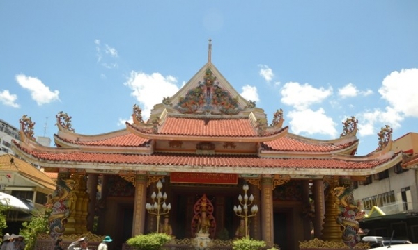 Chiêm bái chùa Việt trên đất Thái