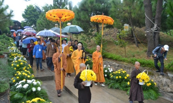 Quảng Ninh: Chùa Ba Vàng khai mạc Lễ hội hoa Cúc