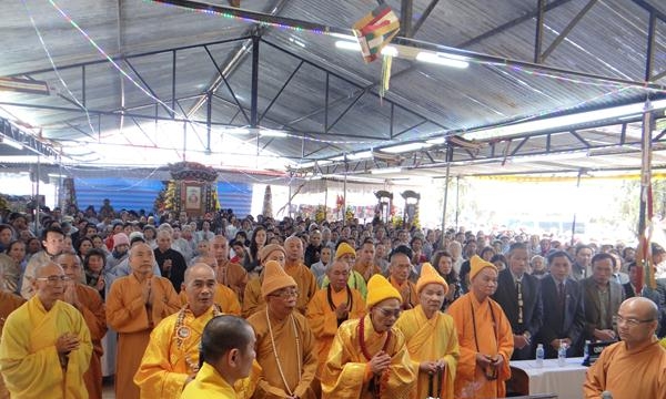 Lâm Đồng: Lễ đặt đá trùng kiến chùa Viên Giác 