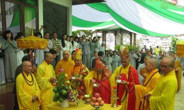 Lâm Đồng: Lễ Đặt đá trùng tu chùa Tâm Ấn 