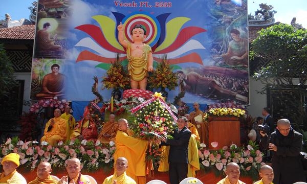 Lâm Đồng: Đại lễ Phật đản Vesak năm 2014 
