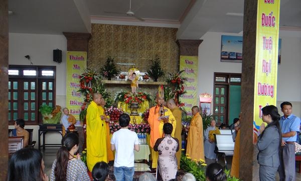 Công ty TNHH Thành Bưởi (Lâm Đồng) và đại tiệc chay đón mừng Phật đản 