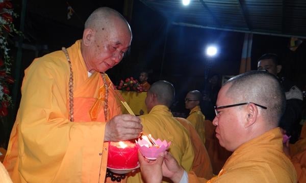 Lâm Đồng: Lễ thượng phan, tụng kinh Di Giáo tại tổ đình Linh Quang 