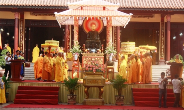 TT.Huế: Lễ An vị Ngọc tượng Phật hoàng Trần Nhân Tông tại chùa Từ Đàm