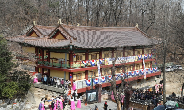 Mở cửa chùa cho du khách học thiền, tìm hiểu Phật giáo ở ở Hàn Quốc