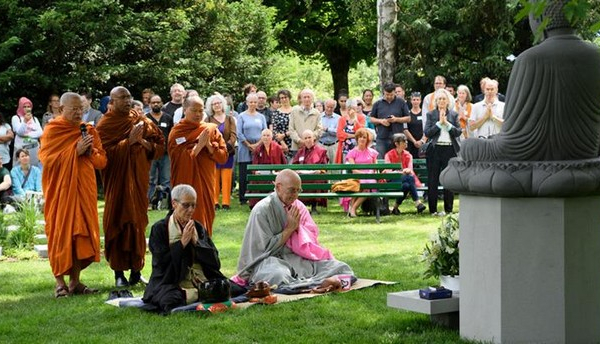 Thụy Sỹ: Nghĩa trang có khu dành riêng cho tín đồ đạo Phật