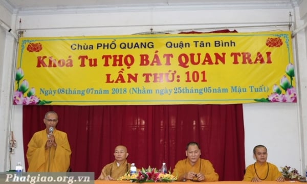 Tp.HCM: Khóa tu Bát Quan Trai chùa Phổ Quang