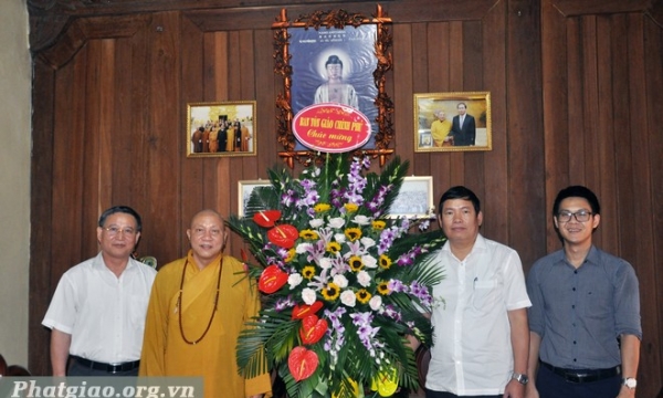 Hà Nội: Lãnh đạo BTG Chính phủ thăm, chúc mừng Chư tăng chùa Liên Phái