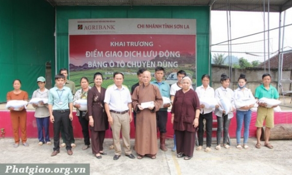Sơn La: PG Thái Bình thăm, tặng quà đồng bào miền núi Mộc Châu