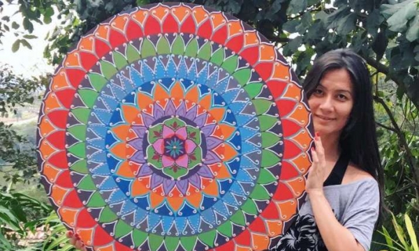 Nữ cư sĩ Fabiana Nakano: Thể hiện bản thân thông qua Mandala đương đại
