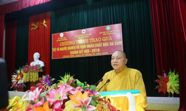 HT.Thích Gia Quang đồng hành cùng Quỹ Thiện Tâm tặng quà Tết cho đồng bào nghèo vùng cao 2019 tại Tuyên Quang