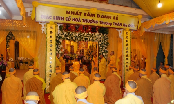 Cung thỉnh Linh mô HT. Thích Toàn Đức lễ Phật, yết Tổ tại Tp Đà Lạt