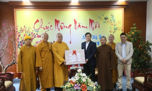 HT.Thích Thanh Nhiễu chúc Tết - tặng quà từ thiện Xuân Kỷ Hợi 2019 tại Lai Châu
