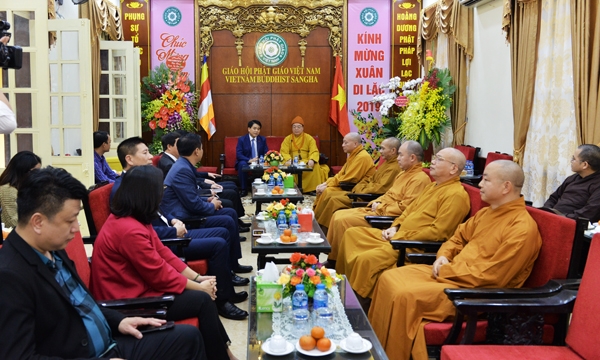 Chủ tịch UBND TP Hà Nội Nguyễn Đức Chung đến thăm, chúc Tết Giáo Hội Phật Giáo Việt Nam