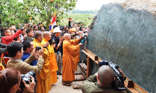 Đại lễ gia trì khởi công tạc tượng Phật Ngọc tại Hà Nội