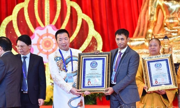 Chủ tịch Tập đoàn Hanaka được trao Kỷ lục thế giới tại Vesak 2019
