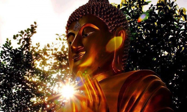 Đức Phật dạy về 3 loại hạnh phúc