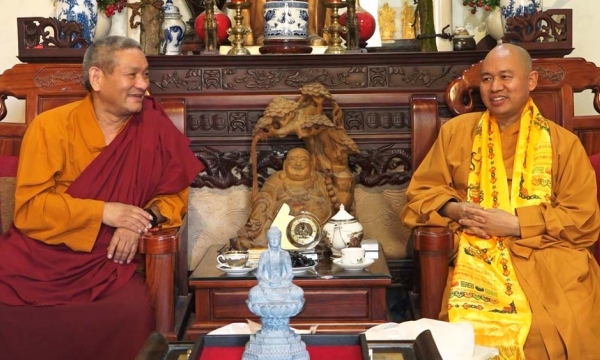 Hòa thượng Maratika Dzungdhin Rinpoche (Nepal) thăm chùa Phật Tích