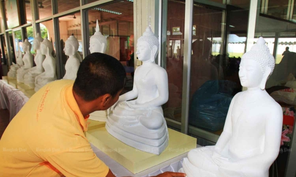 Cải huấn tù nhân bằng cách tạc tượng Phật