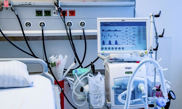 Vingroup cam kết tặng Bộ Y tế 5.000 máy thở không xâm nhập