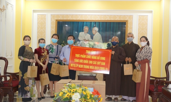 Công ty TNHH SX&TM đồ thờ Lý Giang ủng hộ chống dịch bệnh COVID-19