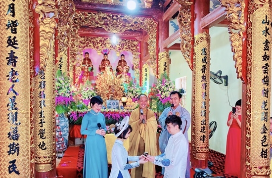 MC Thảo Vân: “Lễ Hằng Thuận là cây cầu nối giữa đạo và đời”
