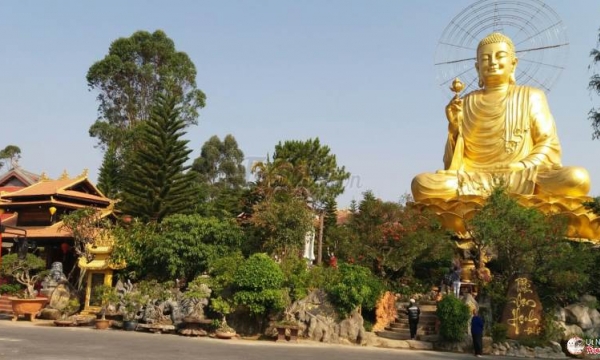 Thiền viện Vạn Hạnh: nơi lưu giữ những tác phẩm tranh làm bằng đá