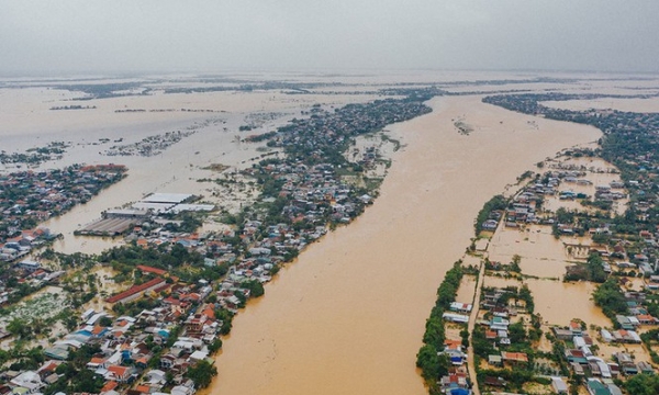 40 người chết và mất tích do mưa lũ ở miền Trung