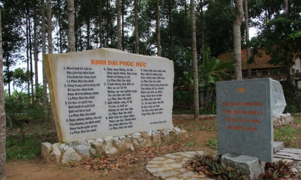 Vườn kinh đá độc đáo giáo dục tình yêu đất nước ở chùa Phước Hậu