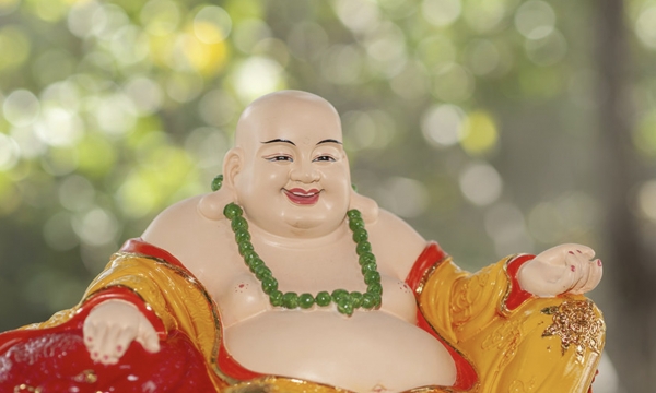 Tản mạn về Đức Phật Di Lặc và mùa xuân