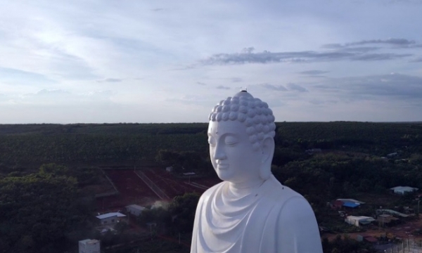 Khánh thành tượng Phật ngồi cao 73 m tại chùa Phật Quốc Vạn Thành