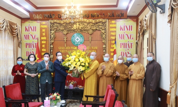 Đoàn Đại biểu lãnh đạo Đảng, Nhà nước, MTTQVN chúc mừng Phật Đản