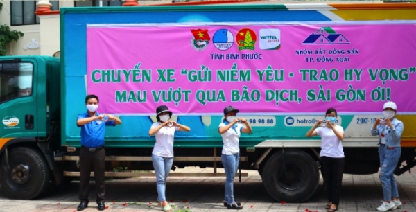 Những chuyến xe thiện tâm mang 113 tấn lương thực gửi tặng người dân Sài Gòn - Bình Dương