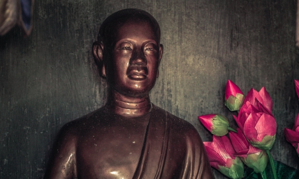 Mối quan hệ giữa đời sống và việc tu hành của Phật hoàng Trần Nhân Tông