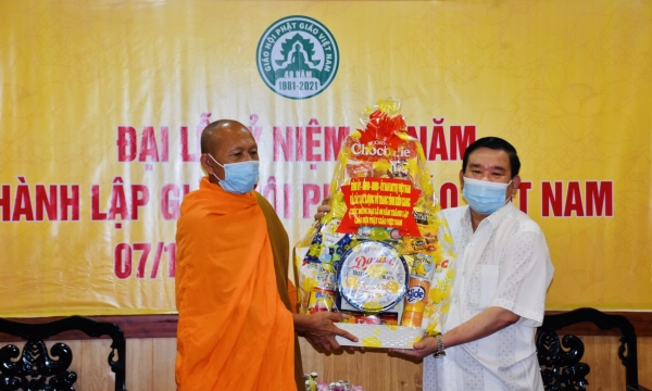 Đoàn lãnh đạo tỉnh Kiên Giang thăm và chúc mừng Phật giáo Kiên Giang nhân kỷ niệm 40 năm thành lập GHPGVN