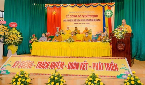 Hội nghị công bố quyết định chuẩn y nhân sự Ban Trị sự Phật giáo TP.Nam Định