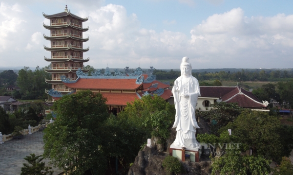 Chùa Cam Lộ ở tỉnh Quảng Trị có bảo tháp thờ Phật và Xá lợi Phật cao nhất Việt Nam